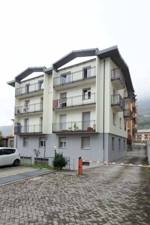 Casa Vacanze Valeria Сондріо Екстер'єр фото